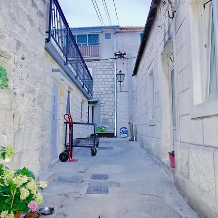 Porto Apartament Trogir
